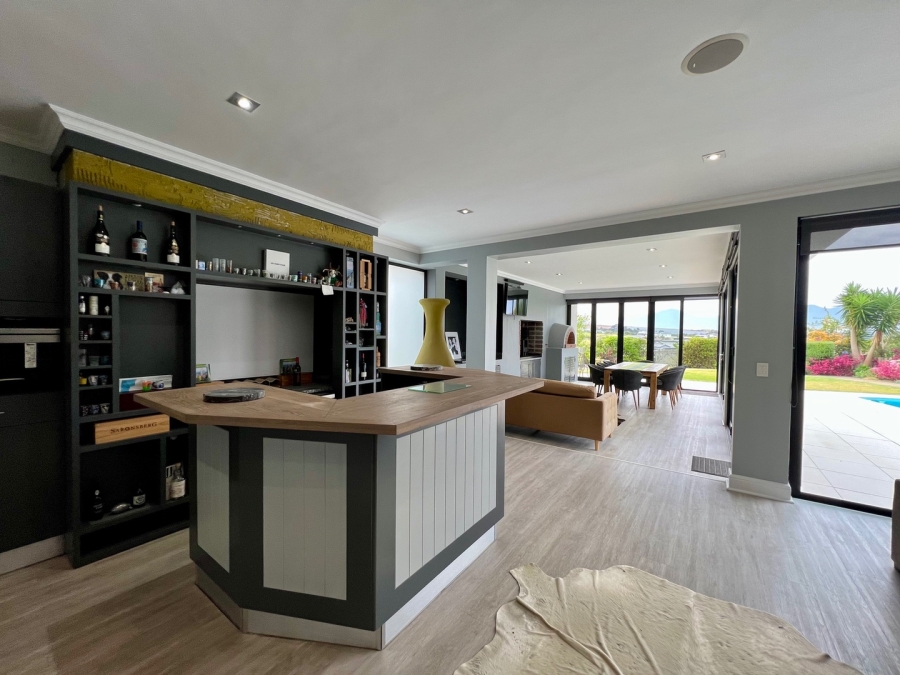 4 Bedroom Property for Sale in Oubaai Western Cape